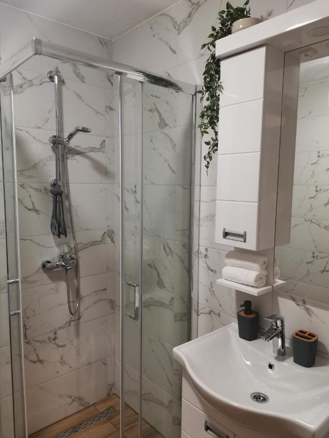 Apartman Kardas Vrnjačka Banja Buitenkant foto